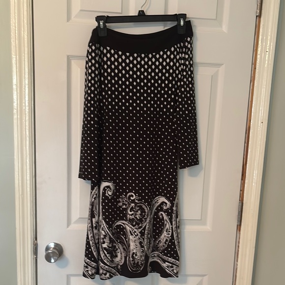 White House Black Market Dresses & Skirts - White House Black Market Black and White Midi Skirt A-line Cocktail